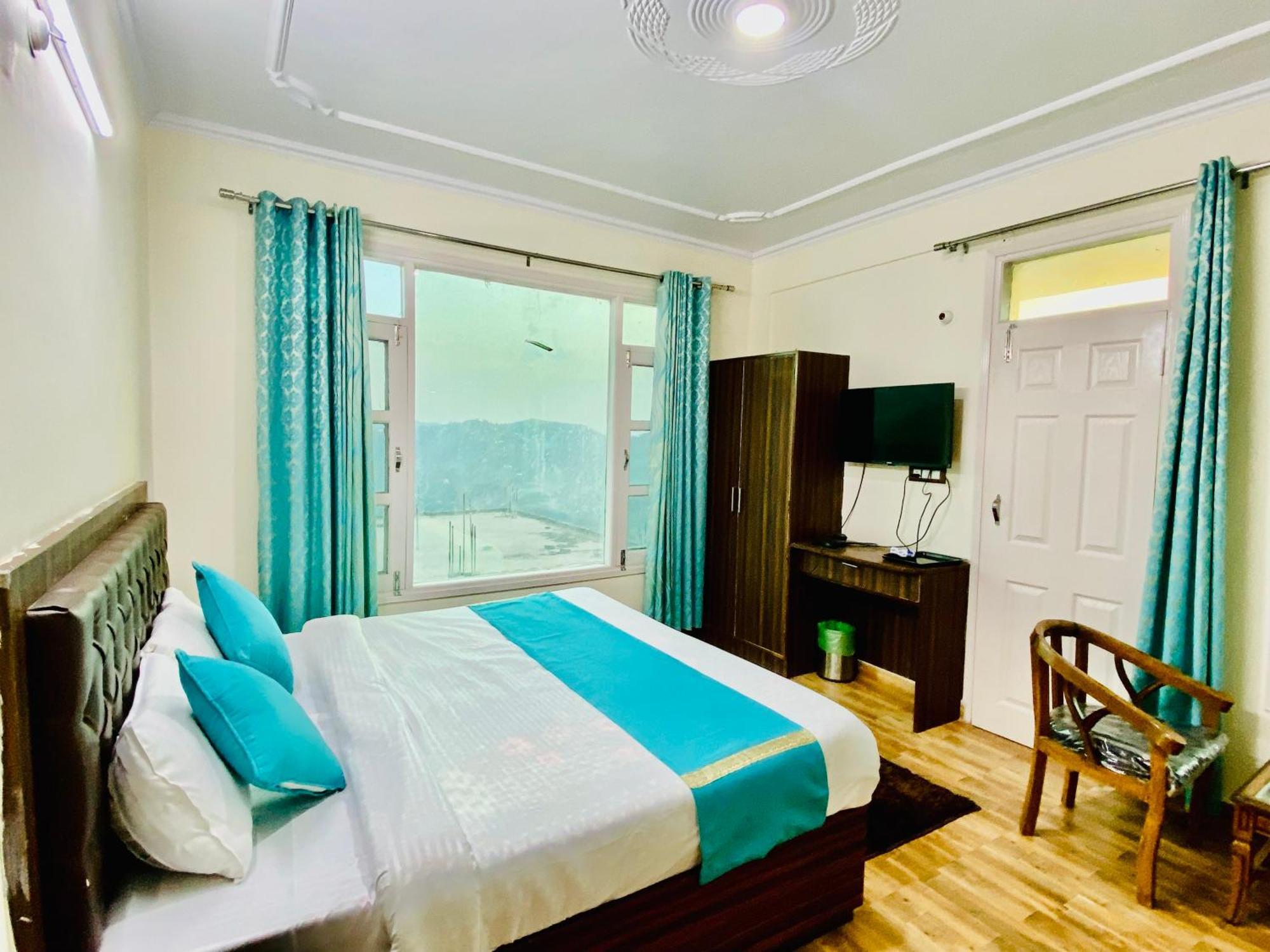 Taara Regency Hotel Shimla Buitenkant foto